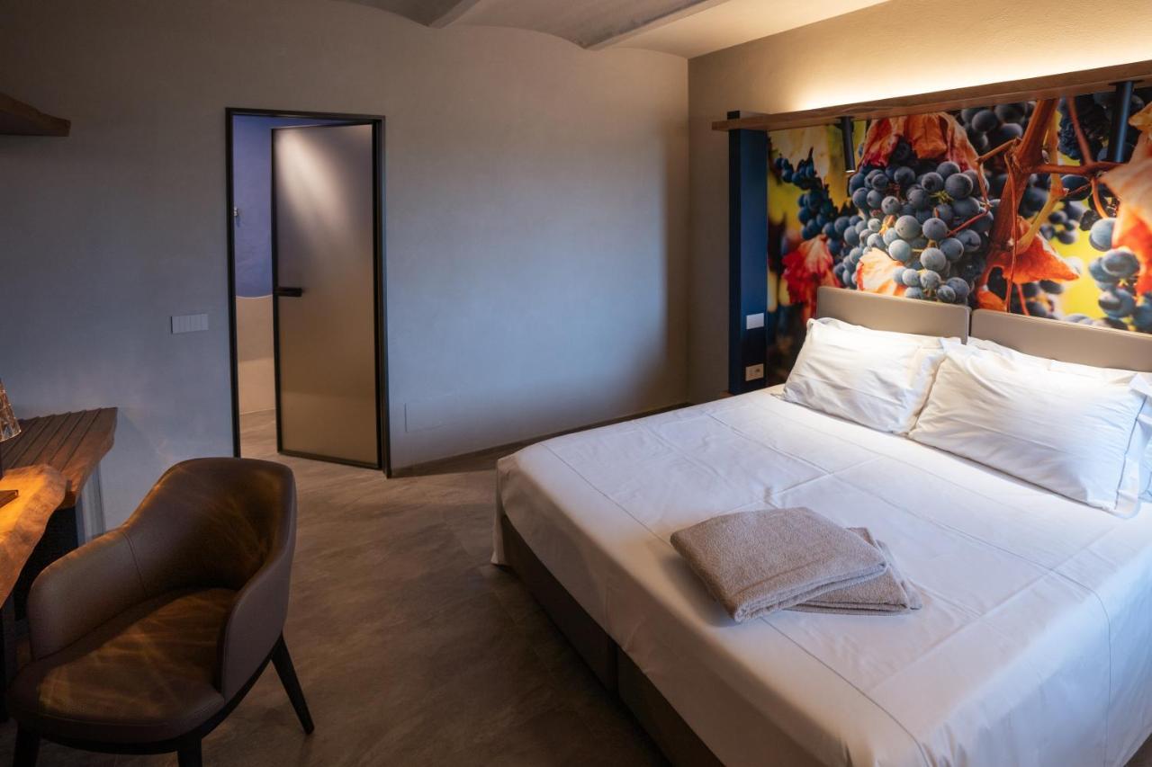 Il Vigneto Guest House Roddi Ngoại thất bức ảnh