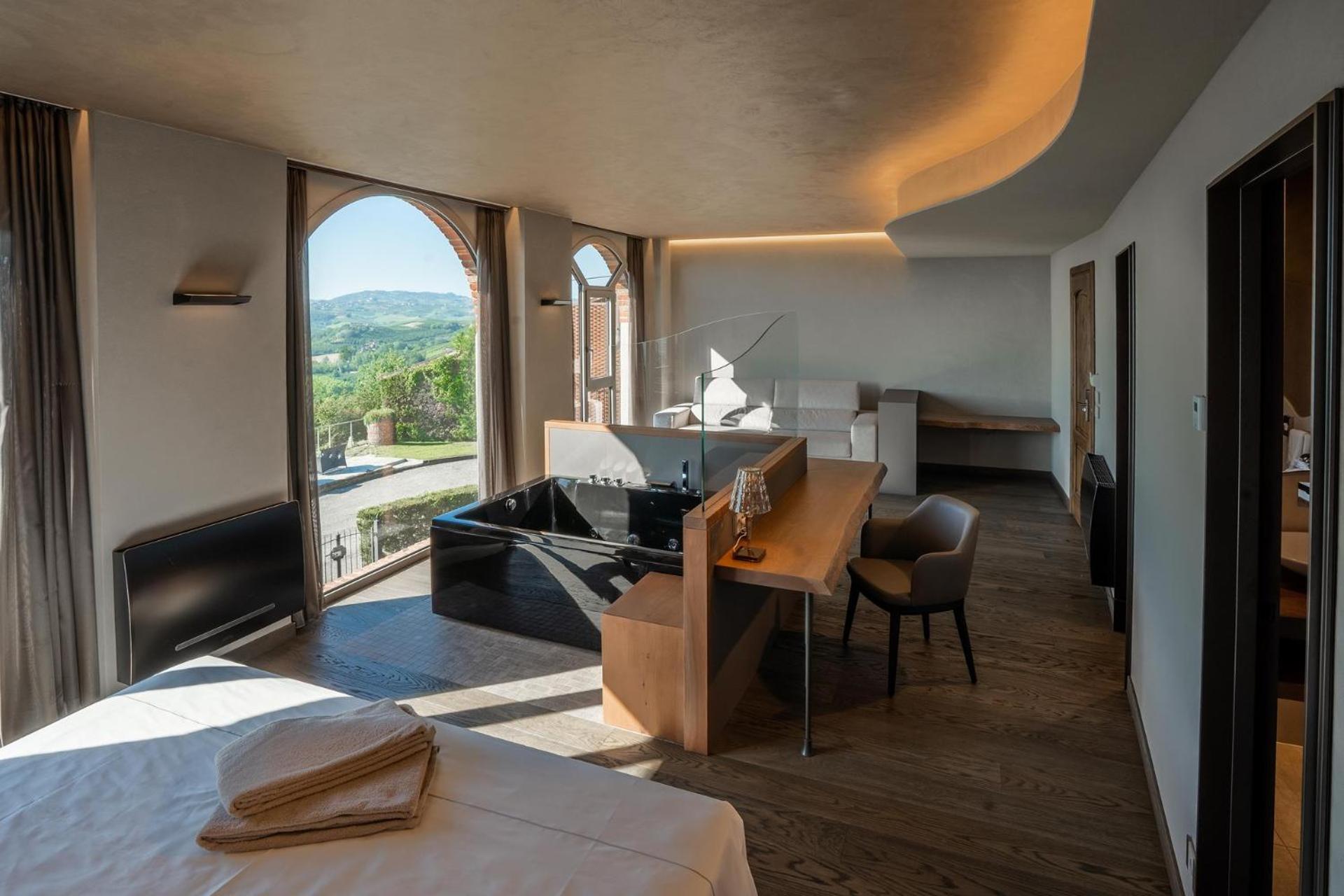 Il Vigneto Guest House Roddi Ngoại thất bức ảnh