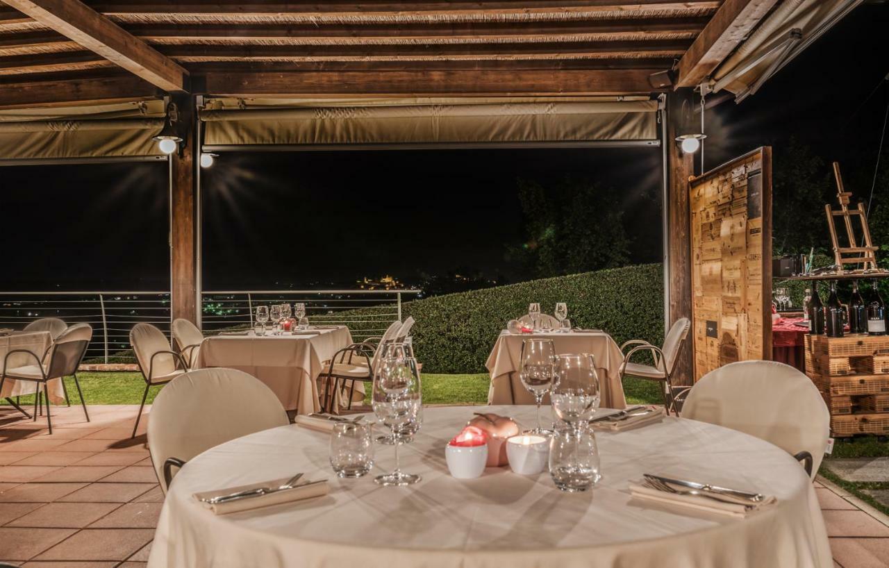 Il Vigneto Guest House Roddi Ngoại thất bức ảnh