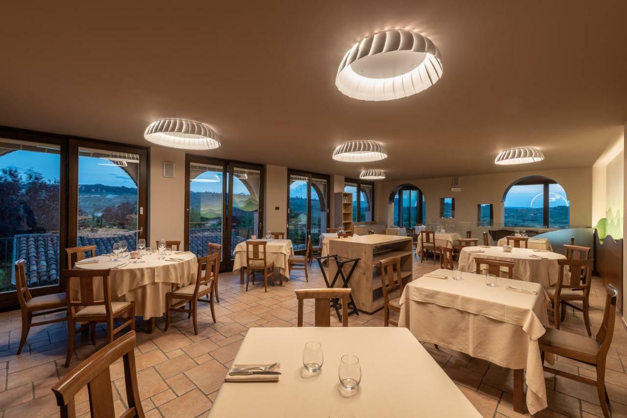 Il Vigneto Guest House Roddi Ngoại thất bức ảnh