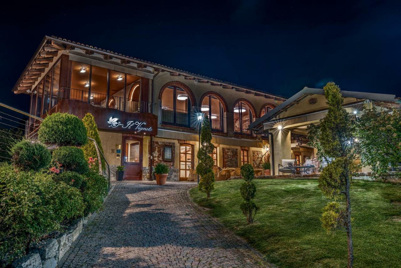 Il Vigneto Guest House Roddi Ngoại thất bức ảnh