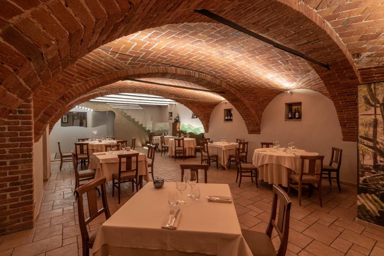 Il Vigneto Guest House Roddi Ngoại thất bức ảnh
